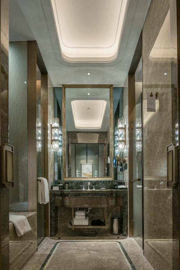 Wanda Vista Zhengzhou Hotell Exteriör bild