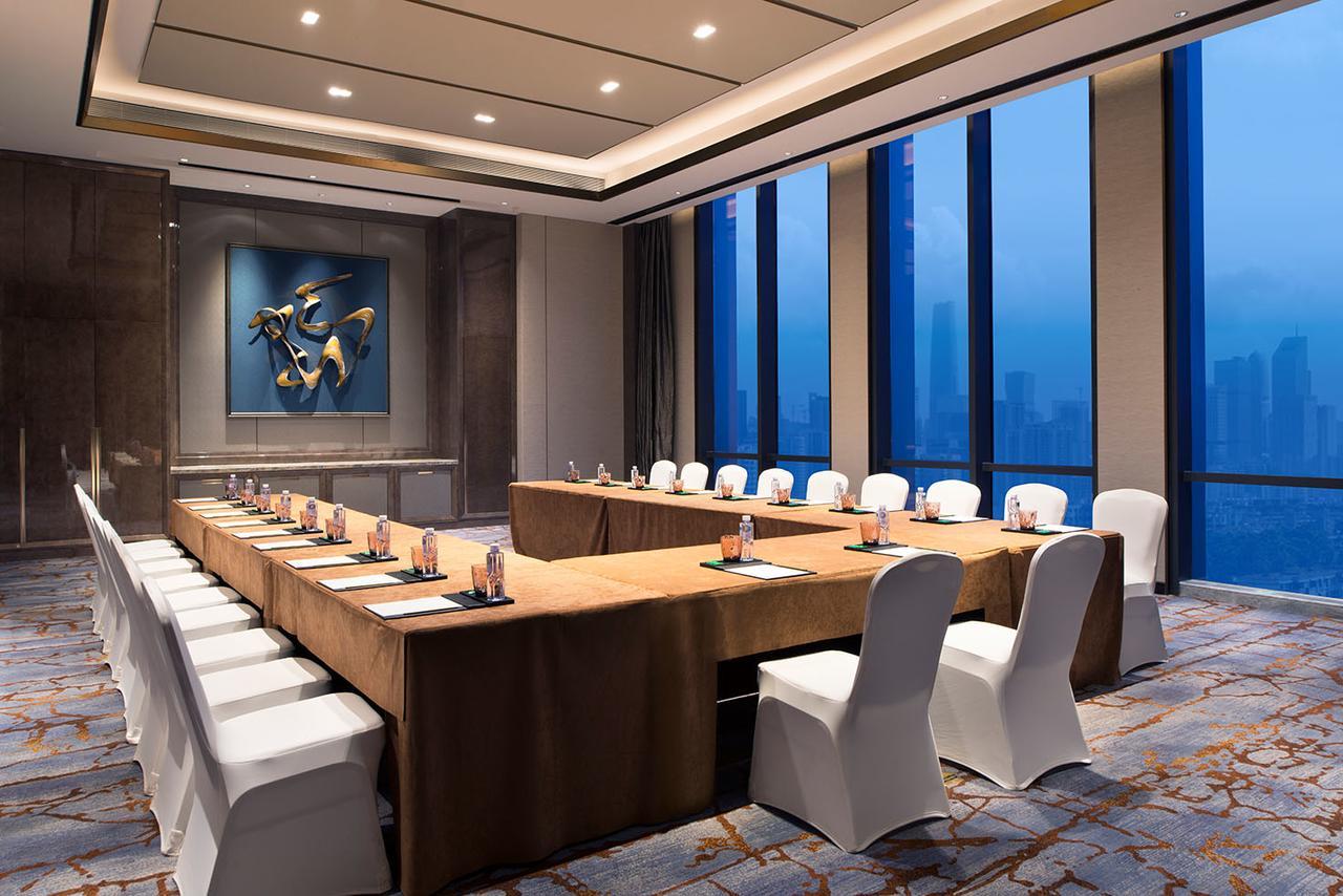 Wanda Vista Zhengzhou Hotell Exteriör bild